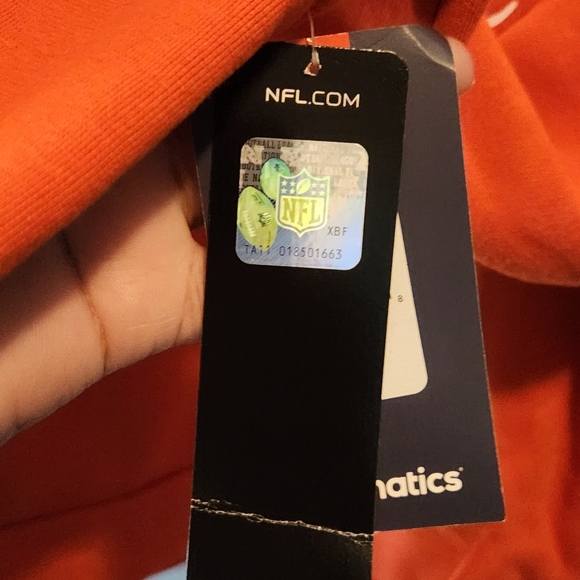 NWT Fanatics Denver Broncos Hooded Sweatshirt - Picture 4 of 7